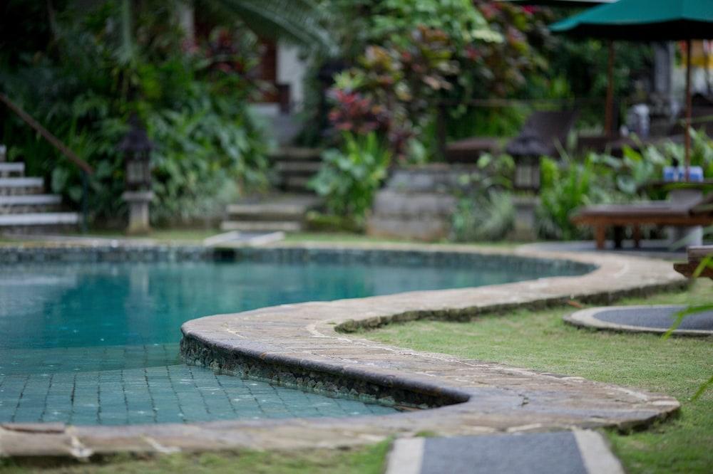 Alam Sari Keliki Resort & Spa Теґалаланґ Екстер'єр фото